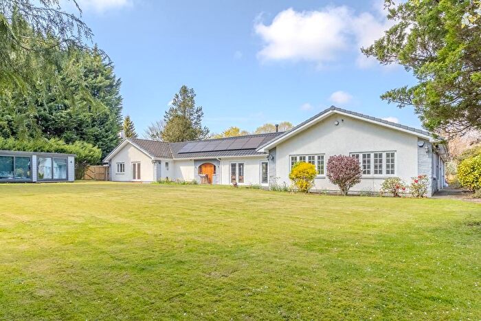 5 Bedroom Villa For Sale In The Lane, Dullatur, G68