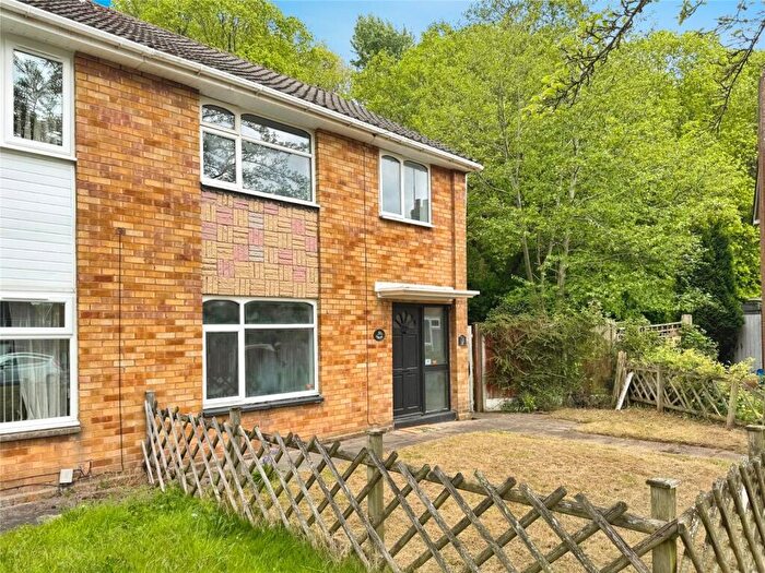3 Bedroom Semi-Detached House To Rent In Langstone Road, Dudley, West Midlands, DY1