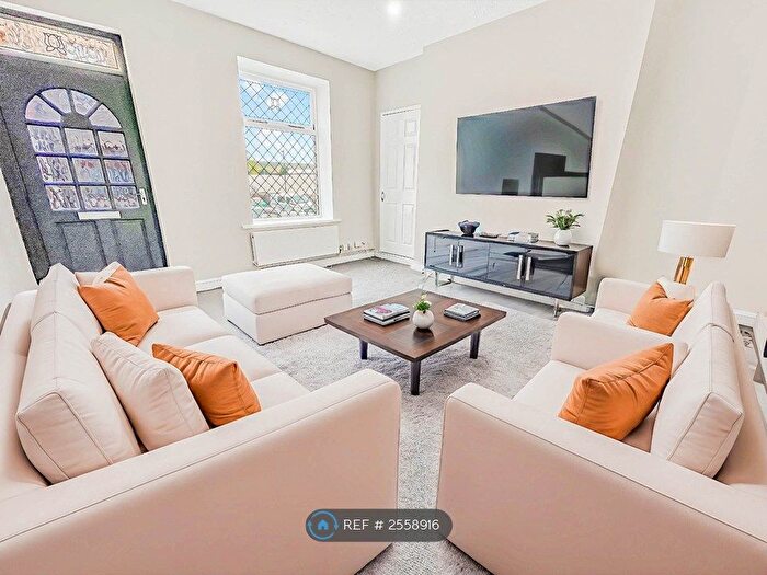 3 Bedroom Terraced House To Rent In Pembroke Street, Bacup, OL13