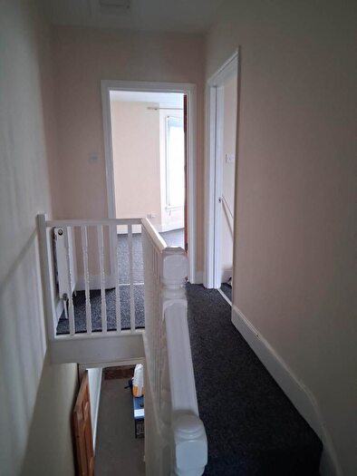 1 Bedroom Flat To Rent In Dawlish Road, Leyton, E10