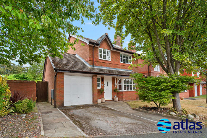 4 Bedroom Detached House For Sale In The Copse, Allerton, L18