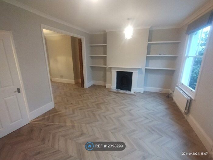 4 Bedroom Maisonette To Rent In Lots Road, London, SW10