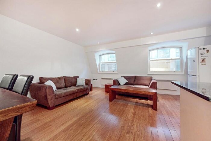 1 Bedroom Apartment To Rent In Eastgate Apartments, Whitechapel High Street, London, E1