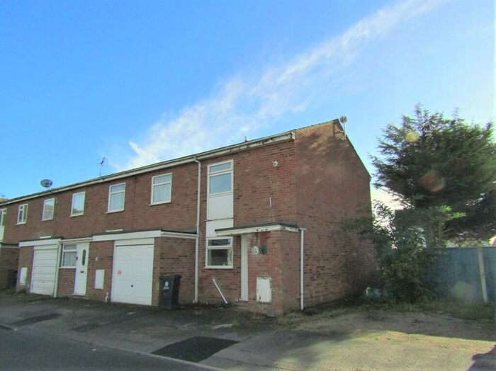 2 Bedroom End Of Terrace House To Rent In Melton Close, Clacton On Sea, CO16