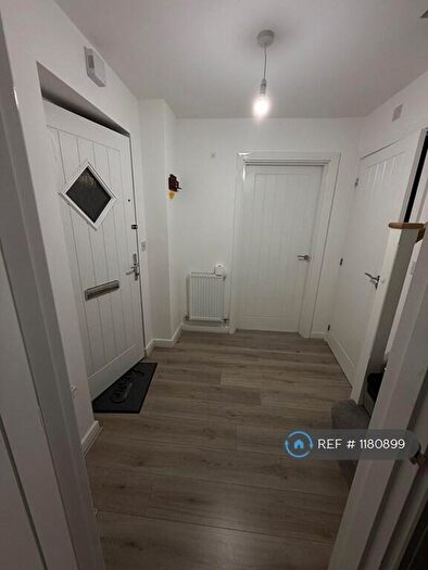 3 Bedroom Detached House To Rent In Weavers Close, Manchester, M28