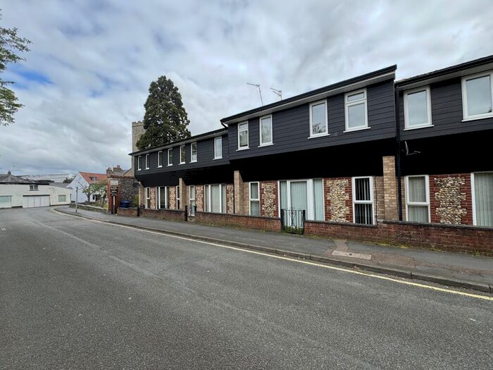 2 Bedroom Maisonette To Rent In Sunnyside, Park Lane, Newmarket, CB8