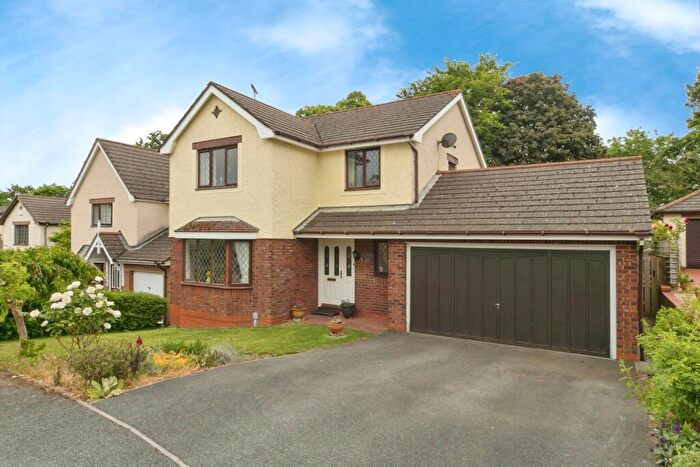 4 Bedroom Detached House For Sale In Rhodfa Sychnant, Conwy, LL32
