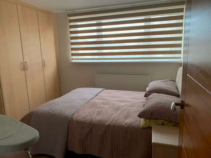 1 Bedroom Bungalow To Rent In Bishops Avenue, Northwood, Hertfordshire, Middlsesex, HA6