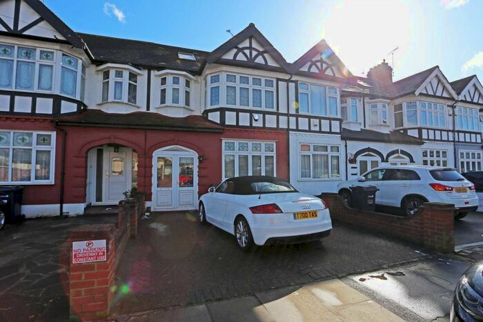 4 Bedroom Terraced House To Rent In Langham Drive, Chadwell Heath, RM6