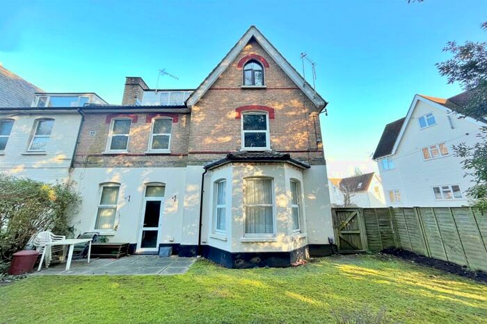 Flat To Rent In Bournemouth, BH2
