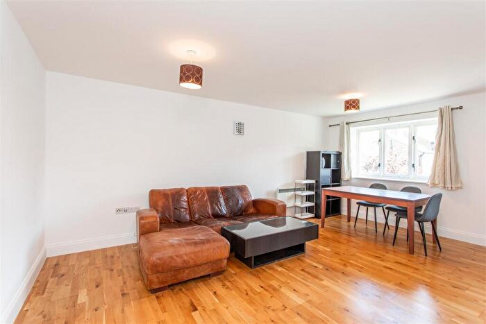1 Bedroom Flat For Sale In Westport Street, Limehouse, E1