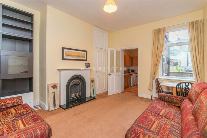 2 Bedroom Flat To Rent In Doncaster Road, Sandyford, Newcastle Upon Tyne, NE2