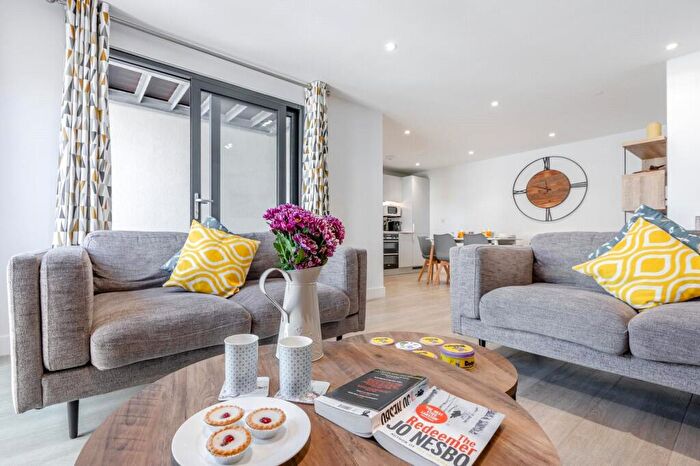 2 Bedroom Apartment For Sale In Beach Road, Woolacombe, Devon, EX34