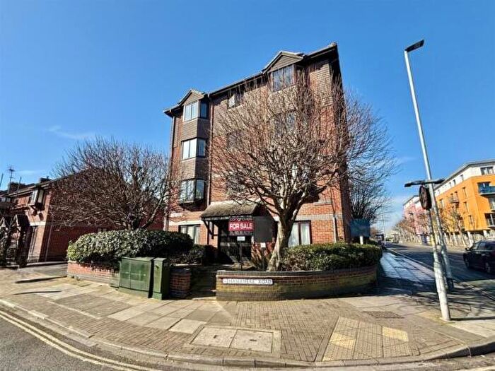 2 Bedroom Apartment To Rent In Rowan Court, Southsea, PO4