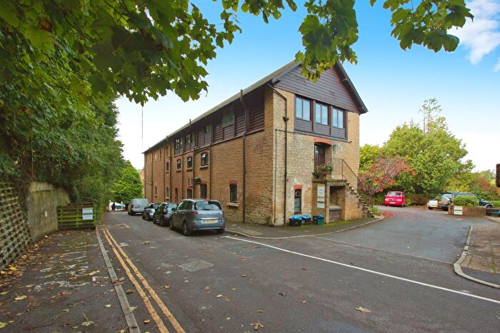3 Bedroom Flat For Sale In Tannery Court, North Street, Crewkerne, TA18