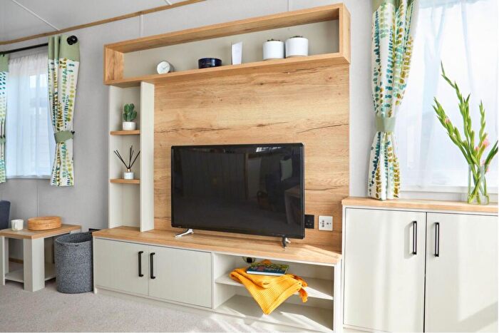 3 Bedroom Lodge For Sale In Gower, Oxwich, SA3