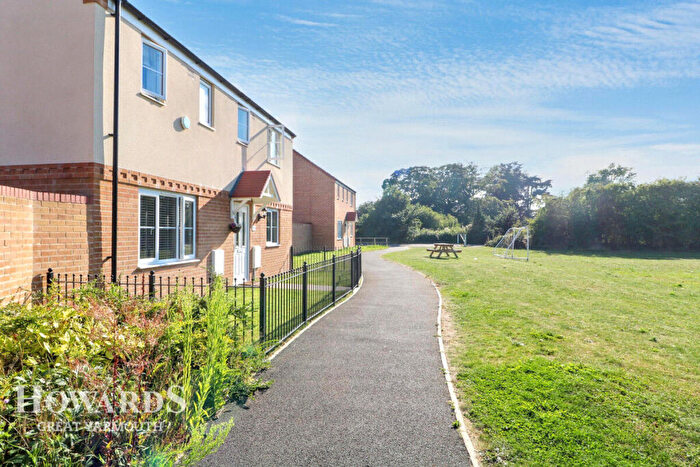 3 Bedroom Detached House For Sale In Yarmouth Road, Ormesby, NR29