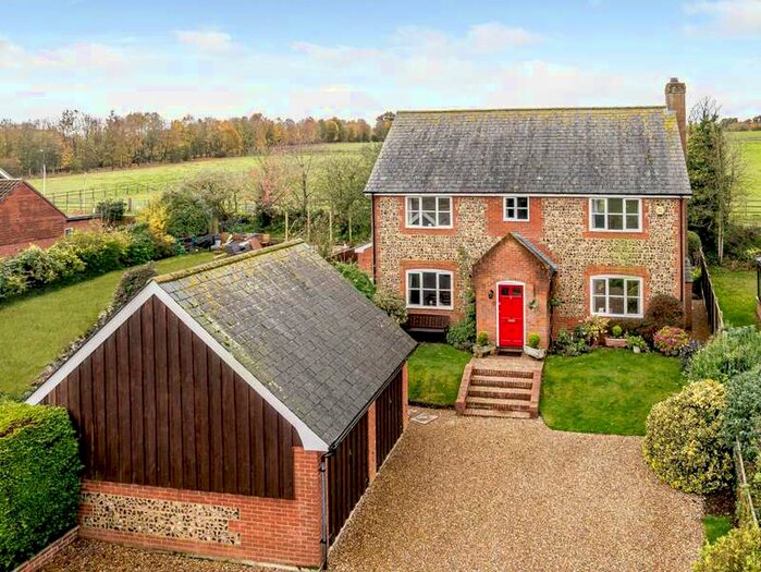 4 Bedroom Detached House For Sale In April Cottage, Hurstbourne Priors