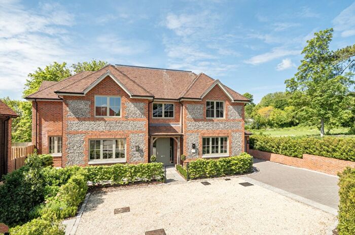 4 Bedroom Detached House For Sale In Woodman Lane, Sparsholt, Winchester, Hampshire, SO21