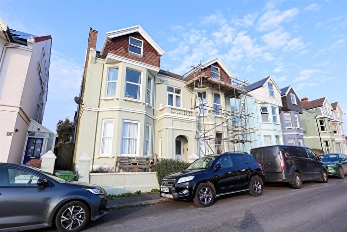 2 Bedroom Flat To Rent In West Hill Road, St. Leonards-On-Sea, TN38
