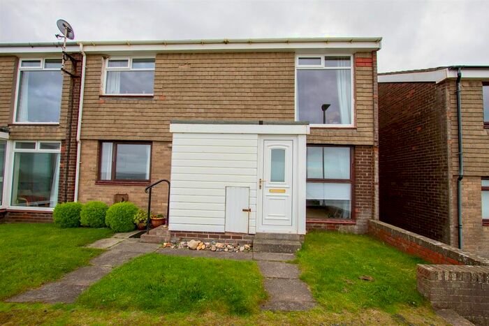 2 Bedroom Flat For Sale In Main Street, Spittal, Berwick-Upon-Tweed, TD15