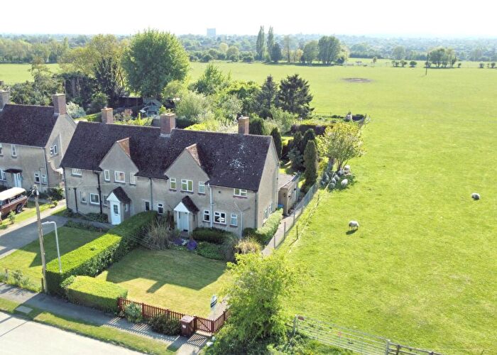 3 Bedroom Semi-Detached House For Sale In Bierton, HP22