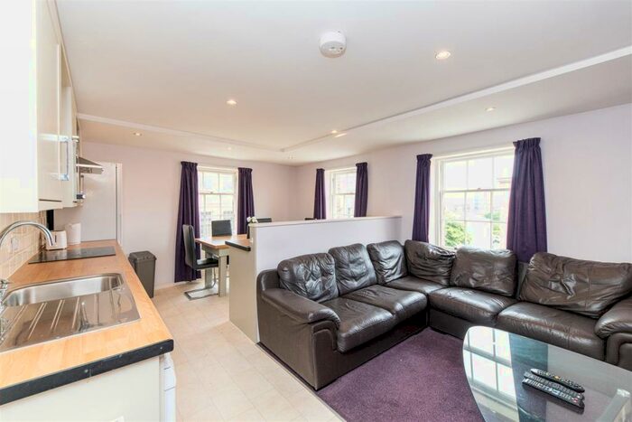 5 Bedroom Flat To Rent In St James' Street, City Centre, Newcastle Upon Tyne, NE1