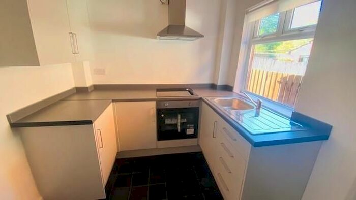 2 Bedroom Terraced House To Rent In Plantation Ave, Dinnington, S25