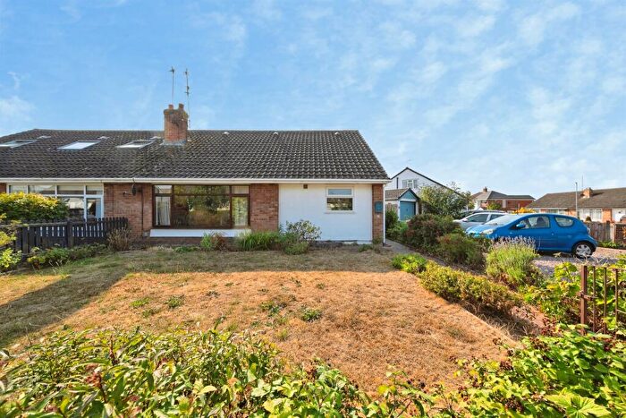 3 Bedroom Semi-Detached Bungalow For Sale In Springfield Avenue, Wirral, CH48
