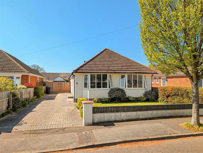3 Bedroom Detached Bungalow To Rent In Ferris Avenue, Bournemouth, BH8