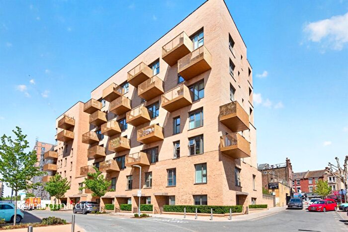 2 Bedroom Flat For Sale In Perryfield Way, London, NW9