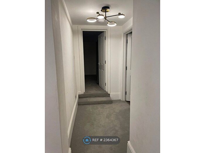 1 Bedroom Flat To Rent In Witney, Witney, OX28