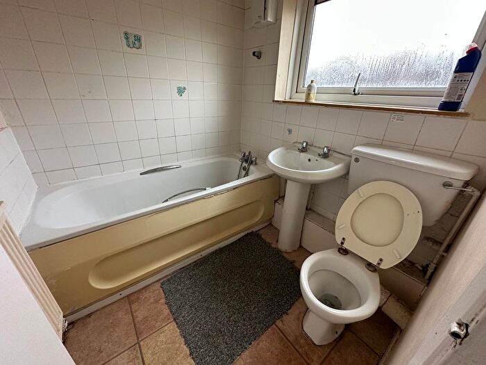 1 Bedroom Flat To Rent In Townsley Close, Luton, Bedfordshire, LU1