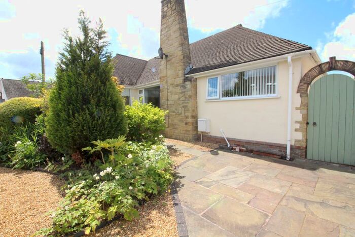 2 Bedroom Bungalow For Sale In Ambleside Close, Thingwall, Wirral, CH61