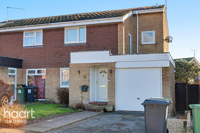 3 Bedroom Semi-Detached House For Sale In Canterbury Way, Thetford, IP24