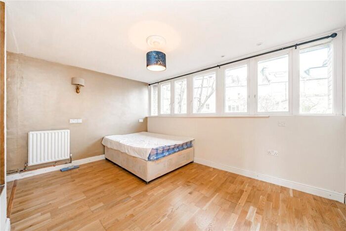 2 Bedroom Apartment To Rent In Grange Place, London, NW6