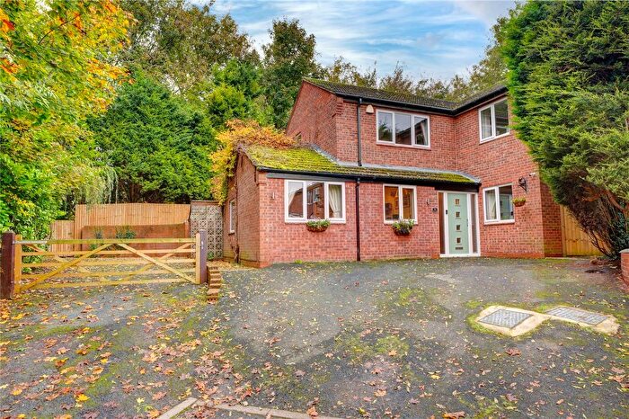 4 Bedroom Detached House For Sale In Hanbury Road, Droitwich, Worcestershire, WR9