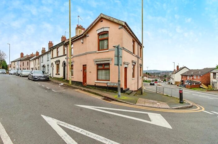 5 Bedroom End Of Terrace House To Rent In Oakham Road, Dudley, DY2