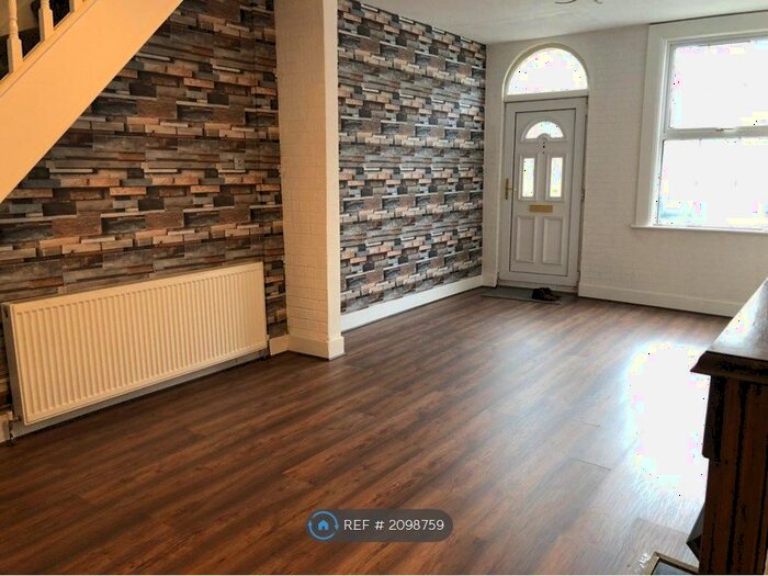 2 Bedroom End Of Terrace House To Rent In Stanley Road, Morden, SM4