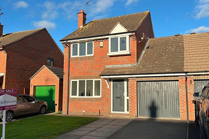 3 Bedroom Link Detached House For Sale In Valebrook Road, Stathern, LE14