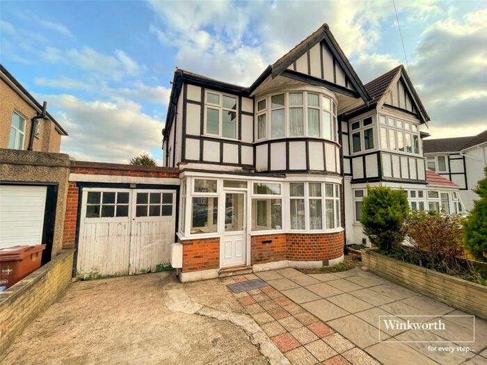 4 Bedroom House To Rent In Hunters Grove, Harrow, Middlesex, HA3