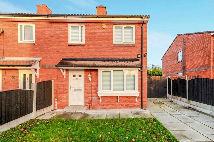 3 Bedroom Semi-Detached House To Rent In Upper Hill Street, Liverpool, L8