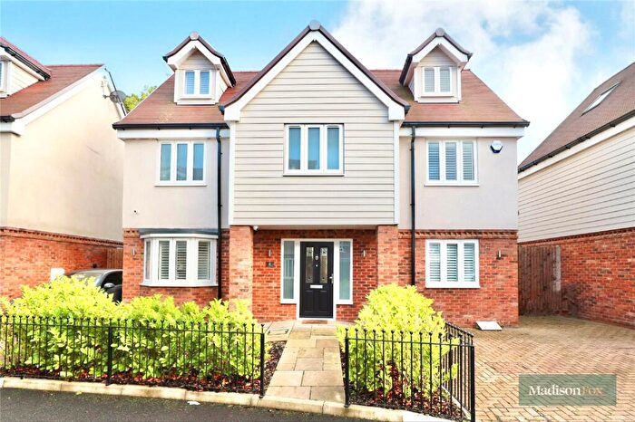 5 Bedroom Detached House For Sale In Abbotts Way, Oak Hill Road, Stapleford Abbotts, Romford, Essex, RM4