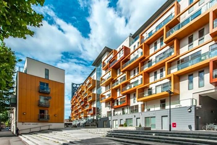 1 Bedroom Flat To Rent In Crampton Street, London, SE17