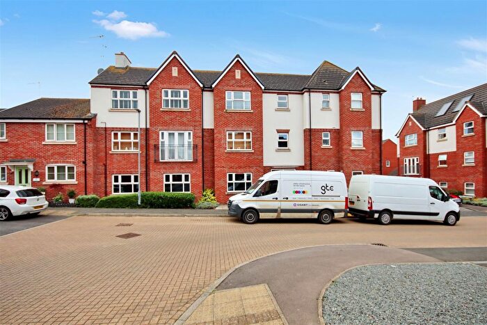 2 Bedroom Flat To Rent In Tyne Way, Rushden, NN10