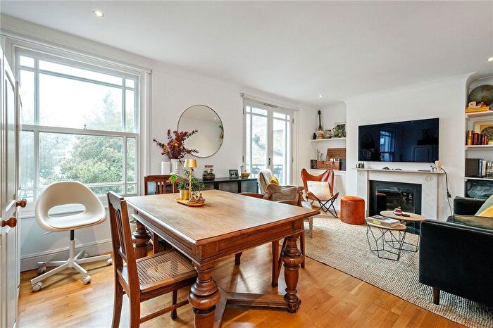 2 Bedroom Flat For Sale In Tyndale House, Tyndale Lane, London, N1
