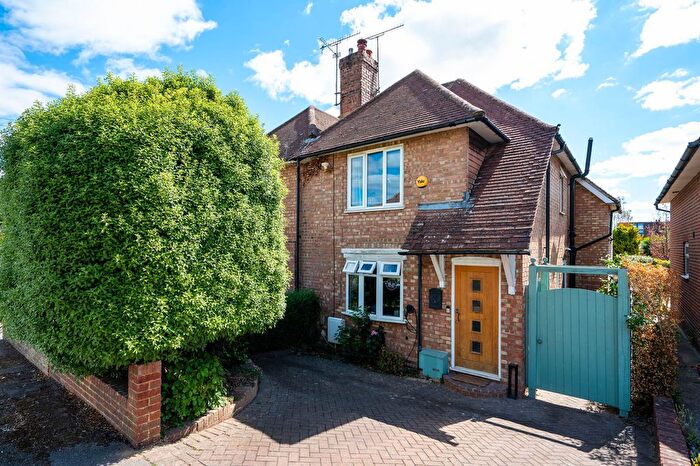 3 Bedroom Semi-detached House For Sale In Raymond Crescent, Guildford, GU2