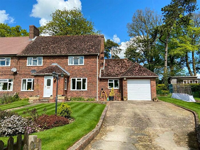 3 Bedroom Semi-Detached House For Sale In Woodlark Cottages, Bighton, SO24