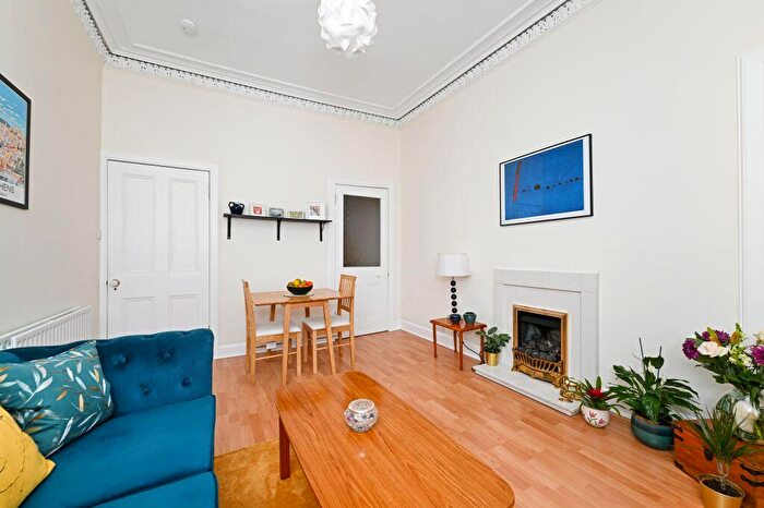 1 Bedroom Flat For Sale In / Fowler Terrace, Polwarth, Edinburgh, EH11