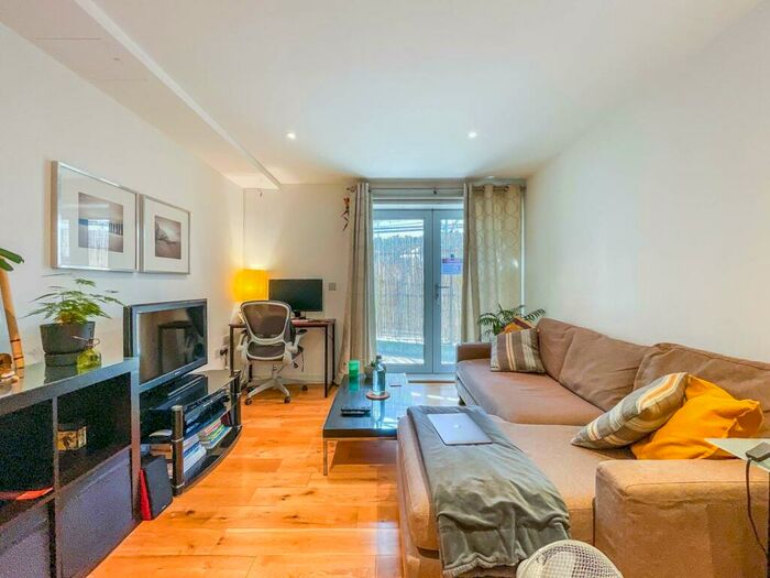 1 Bedroom Flat To Rent In Taylor House, , Canary Wharf, London, E14